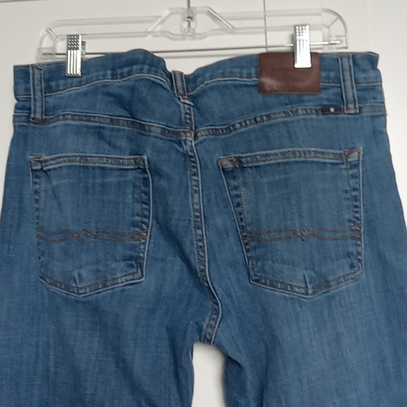 Lucky Brand 221 Straight Jeans Size 34x30 EUC - Picture 6 of 6